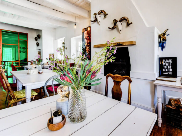 Posthouse 12